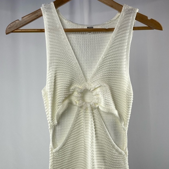 Madden NYC Cut Out Ring Crochet Knit Mini Dress in Off White Size Small - Picture 4 of 8